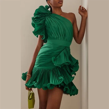 Зелени модерни кратко женствена рокля с волани по едно рамо, плиссированное рокля трапецовидна форма за момичета, елегантни вечерни рокли по поръчка, безплатна доставка