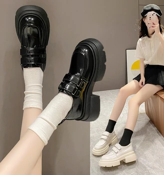 Обувки на токчета; Универсални ежедневни дамски обувки с кръгло бомбе; Колекция 2023 г.; Модни дамски сабо в британския стил на Платформата; Модис...