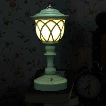 Домакински настолна лампа, мини-лека нощ, без аксесоари за стая, cartoony фенер в пластмасова форма
